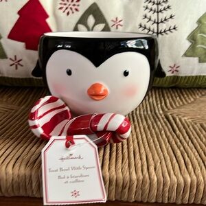 Hallmark Penguin Treat Dish - NWT